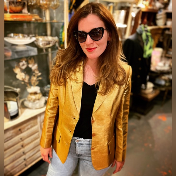 Meet your posher! - Picture 1 of 1